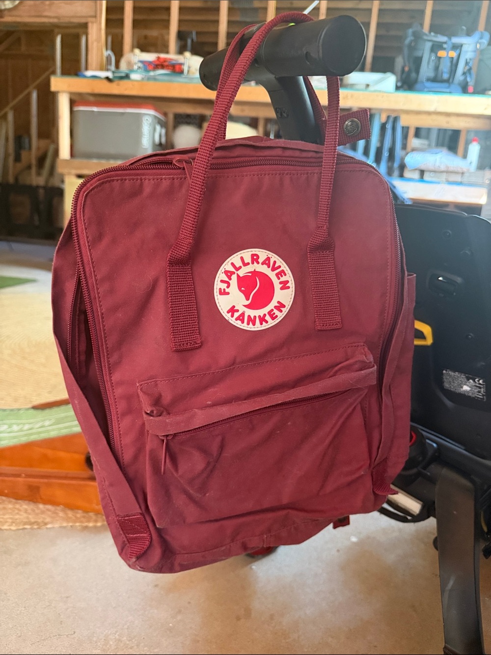 Fjallraven Kånken Classic Backpack - Burgundy